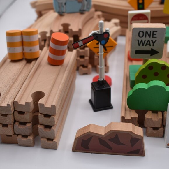 Lot of over 60 TRACK LOT Curves Ramps People Trees Straights Ascending Wooden - Picture 12 of 14